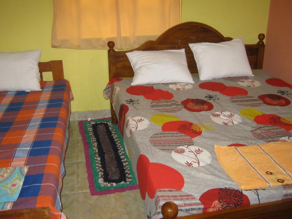 Aurora - Negombo Budget Hostel ห้อง รูปภาพ