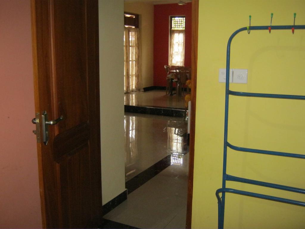 Aurora - Negombo Budget Hostel ห้อง รูปภาพ
