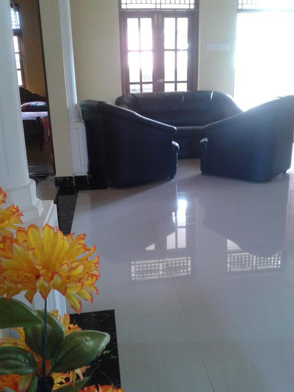 Aurora - Negombo Budget Hostel ภายนอก รูปภาพ