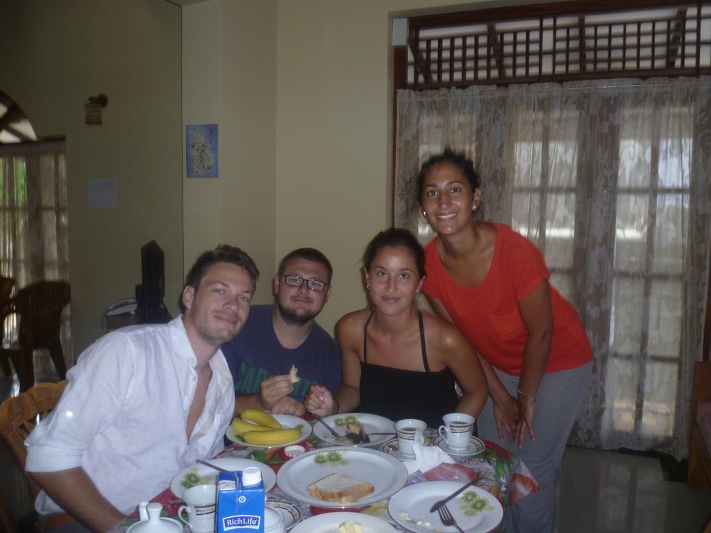 Aurora - Negombo Budget Hostel ภายนอก รูปภาพ